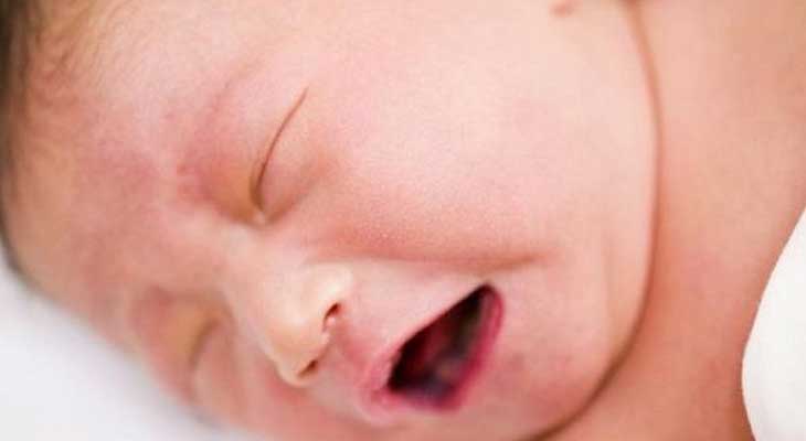 金沙县代生咨询_4年试管婴儿取卵19个胚胎2个，山东40岁高龄迎来7.5斤小公主